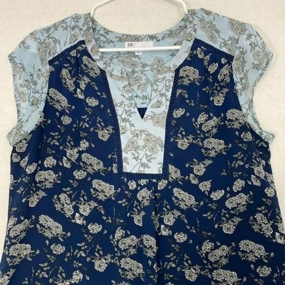 DR2 Top, Cap Sleeve Blouse, Layered Chiffon, Split Neck, Floral Blue, Medium - Picture 3 of 8
